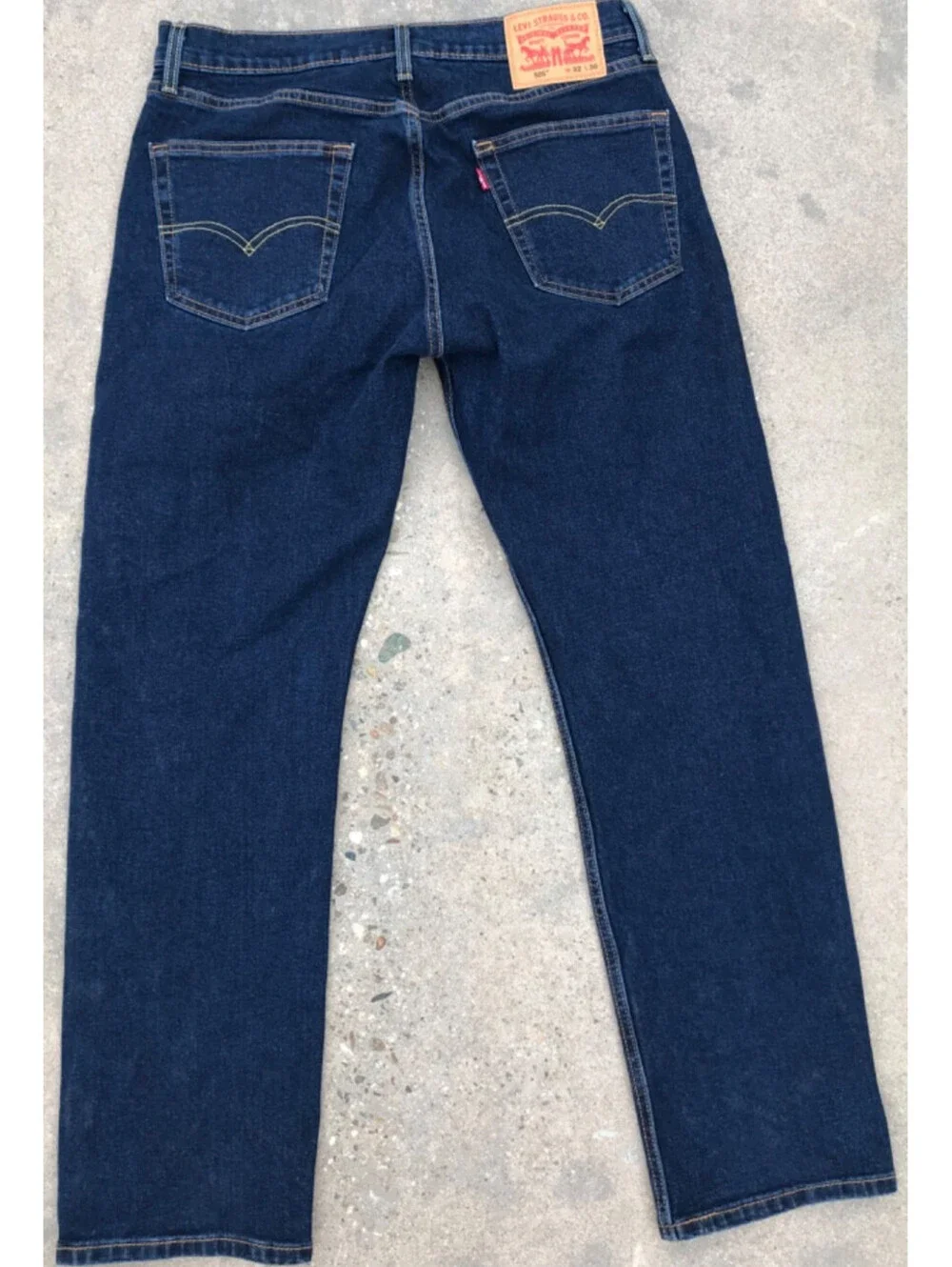 Levis 505 Jeans Mens 32x30 Dark Blue Denim Straight Leg Medium Wash Great Shape